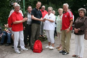 Oliver Kaczmarek beantragt die Mitgliedschaft bei den Naturfreunden