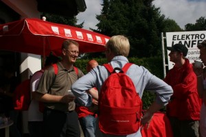 Gespräch am SPD-Schirm